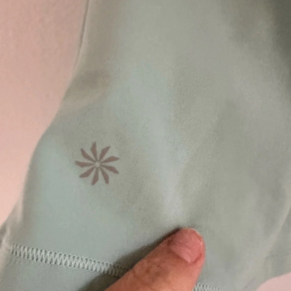 Athleta Cinch Tank Top Reef Green - Medium - Picture 8 of 8